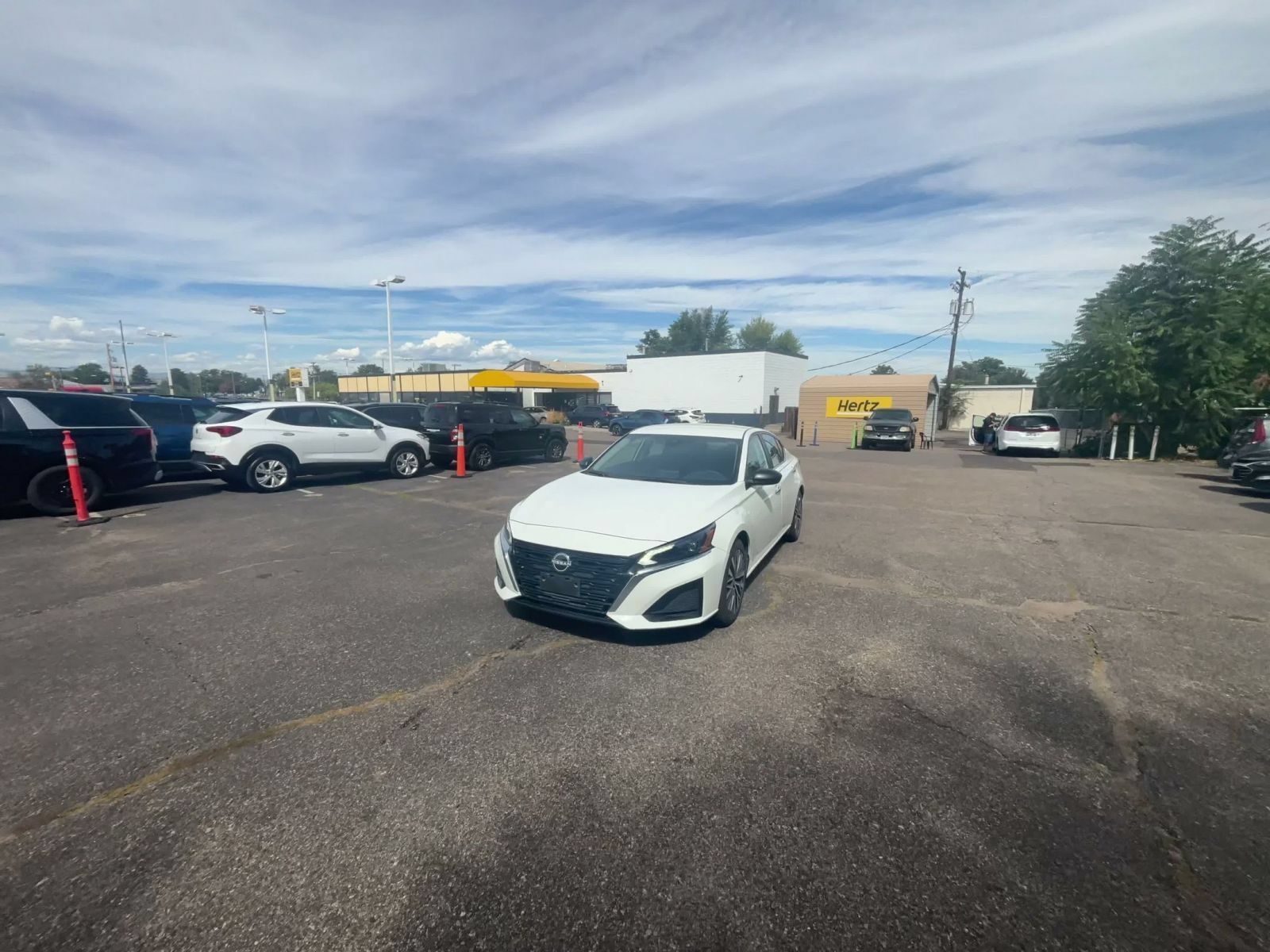 Used 2025 Nissan Altima 2.5 SV FWD image 6