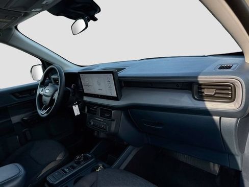 Certified 2025 Ford Maverick XL FWD image 35