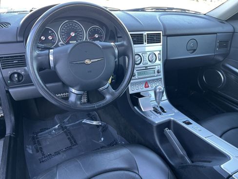 Used 2005 Chrysler Crossfire Limited image 2