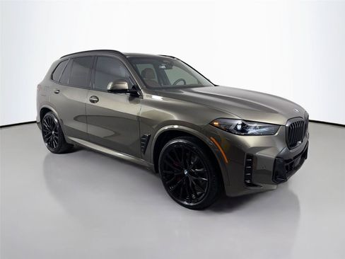 New 2026 BMW X5 xDrive40i w/ M Sport Package AWD/4WD image 4
