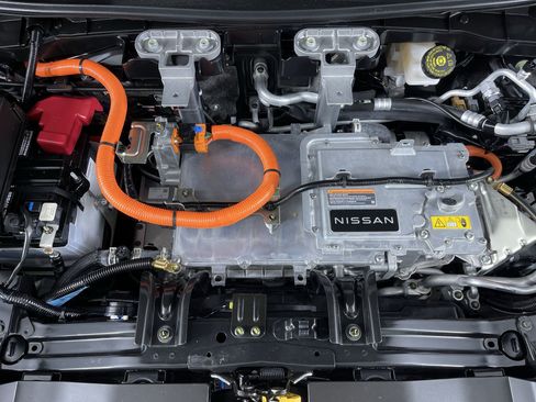 Certified 2023 Nissan Ariya AWD/4WD image 28