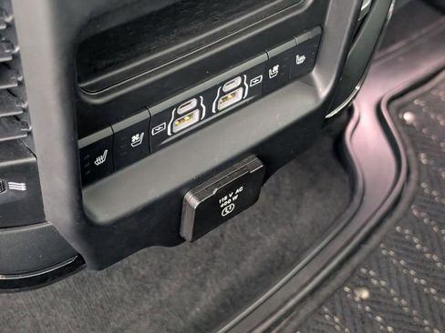 Used 2022 RAM 1500 Limited AWD/4WD image 27