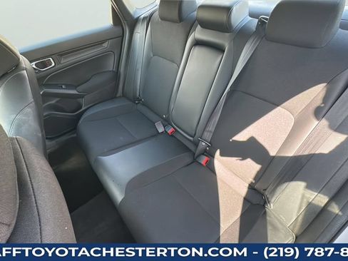 Used 2025 Honda Civic Sport image 25