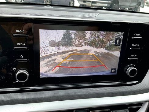 Used 2022 Kia K5 LXS image 17