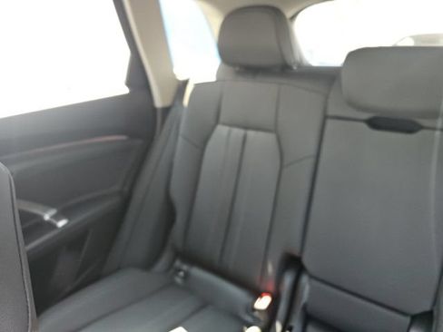 Used 2025 Audi Q5 Premium Plus AWD/4WD image 11