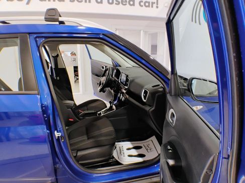Used 2021 Hyundai Venue SEL FWD image 72