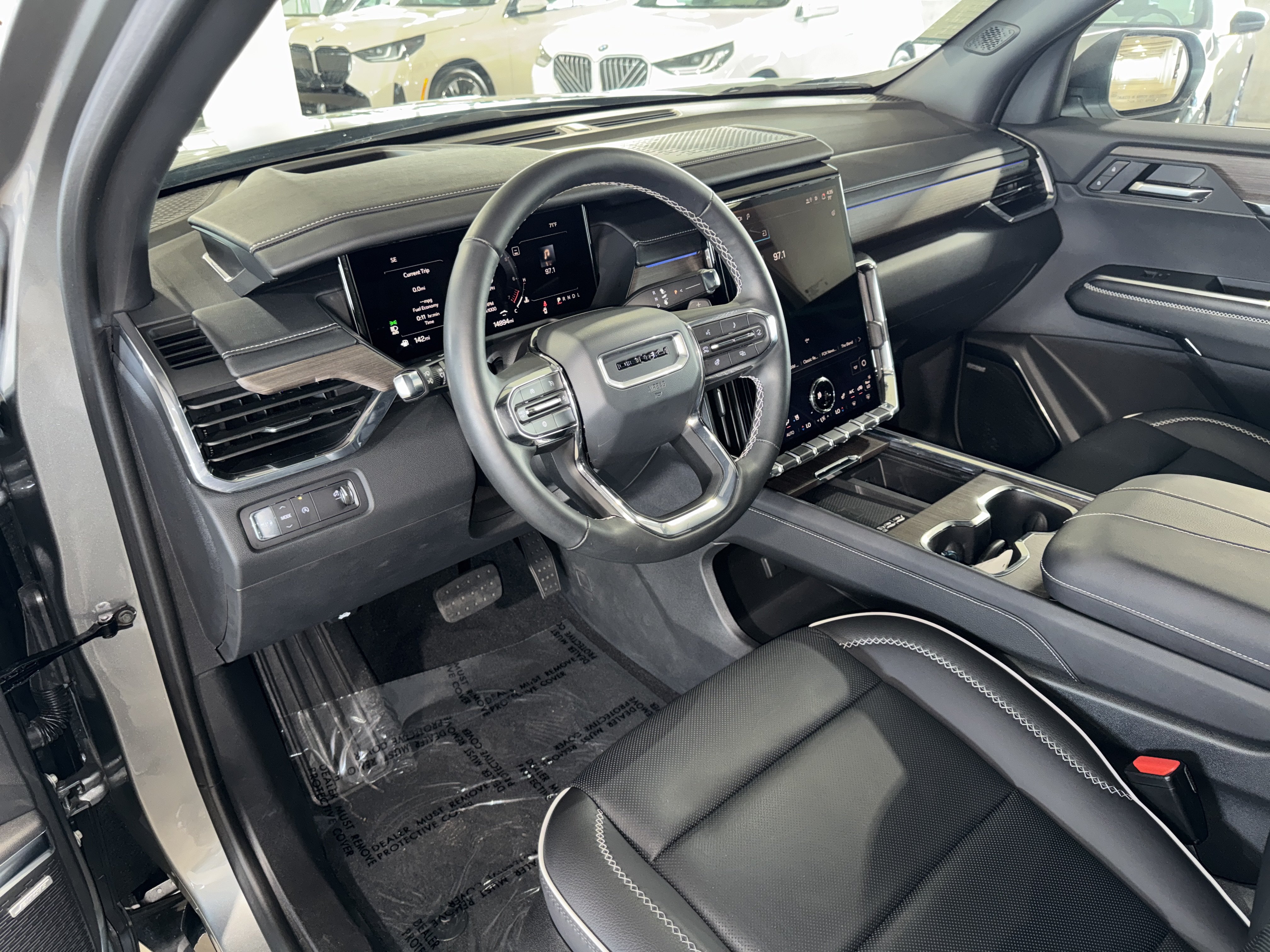 Used 2025 GMC Acadia Denali FWD image 21