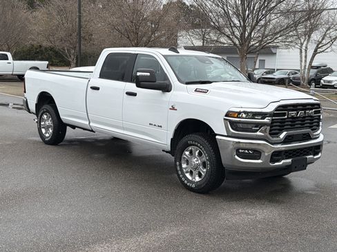 Used 2025 RAM 3500 Big Horn AWD/4WD image 2