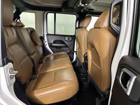 Used 2021 Jeep Wrangler Unlimited Sahara w/ Safety Group image 27