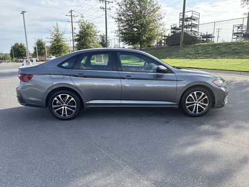 Used 2024 Volkswagen Jetta Sport FWD image 9