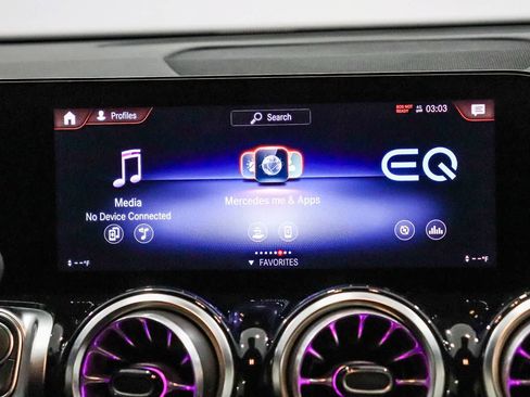 Used 2023 Mercedes-Benz EQB 300 4MATIC image 14