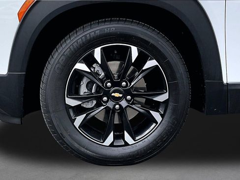 Used 2022 Chevrolet TrailBlazer LT w/ Convenience Package image 8