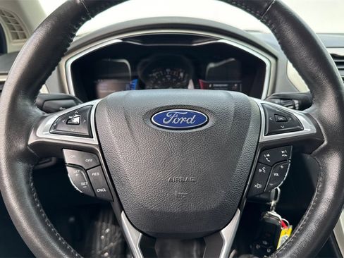 Used 2013 Ford Fusion Energi SE image 20