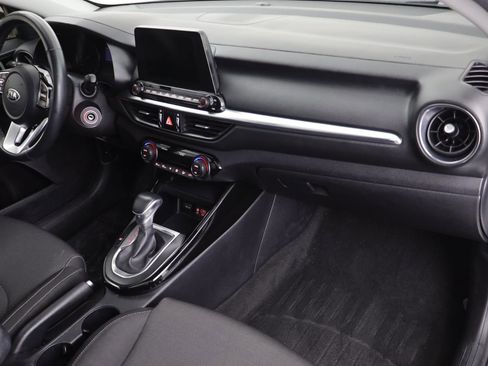 Used 2019 Kia Forte S w/ S Premium Package image 18