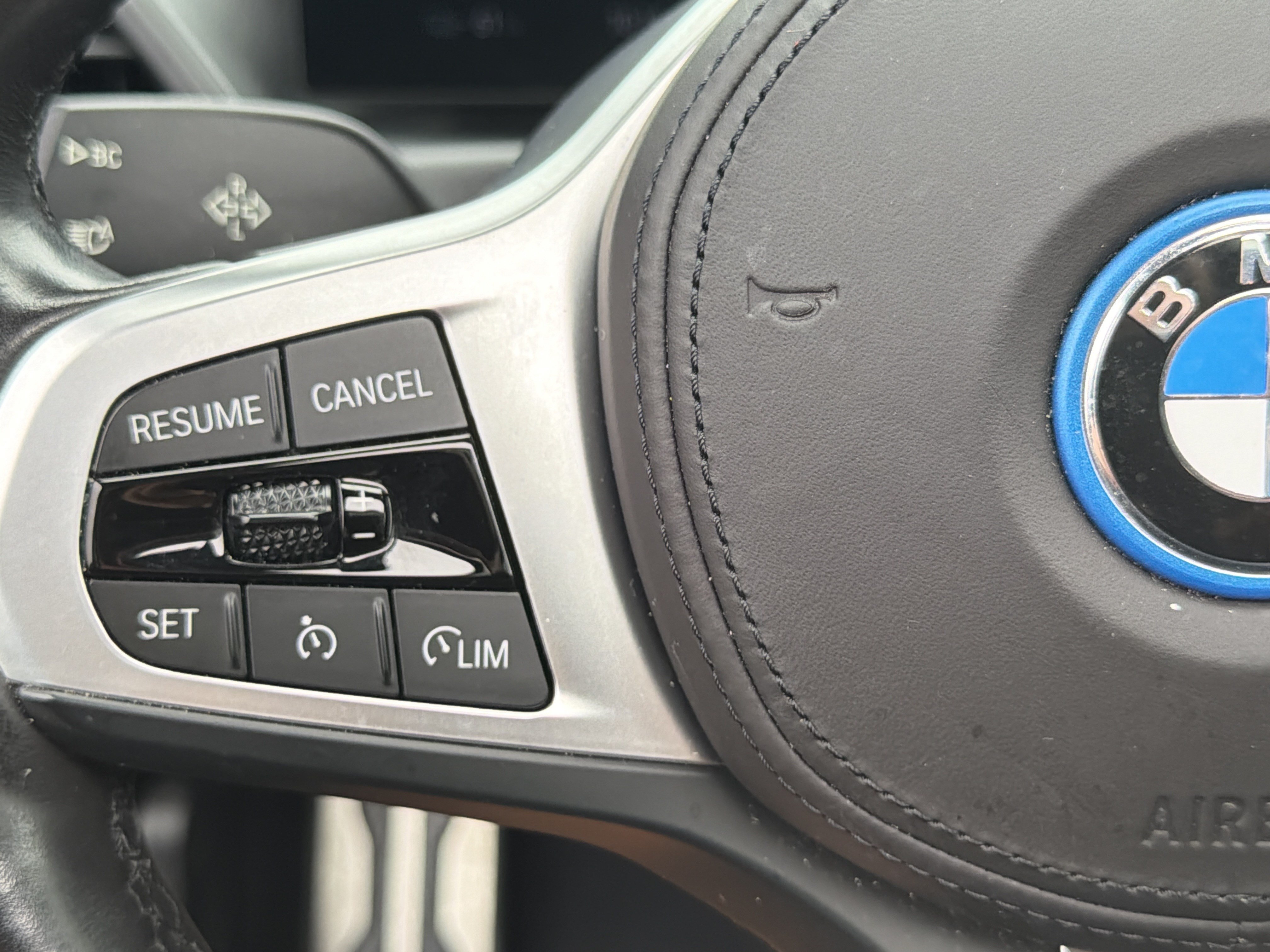 Used 2024 BMW i4 eDrive40 w/ M Sport Package RWD image 34