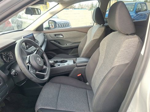 Used 2023 Nissan Rogue SV image 22