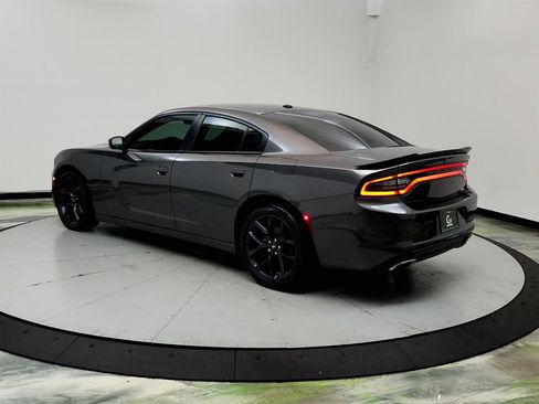 Used 2022 Dodge Charger SXT w/ Blacktop Package RWD image 7