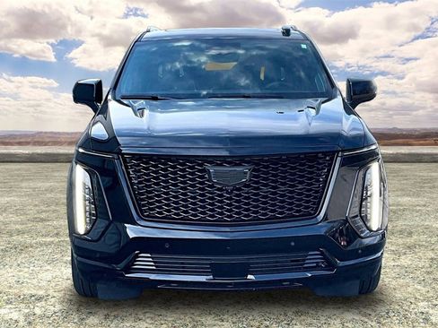 Used 2025 Cadillac Escalade ESV Sport Platinum w/ LPO, Floor Liner Package image 2