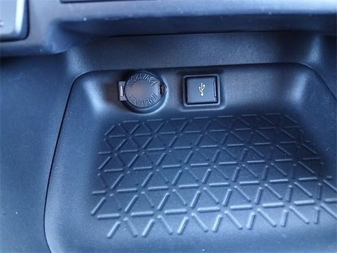 Used 2021 Toyota RAV4 XLE image 34