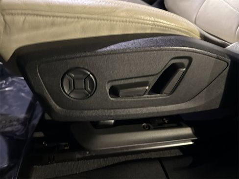 Used 2021 Audi Q3 2.0T Premium image 14