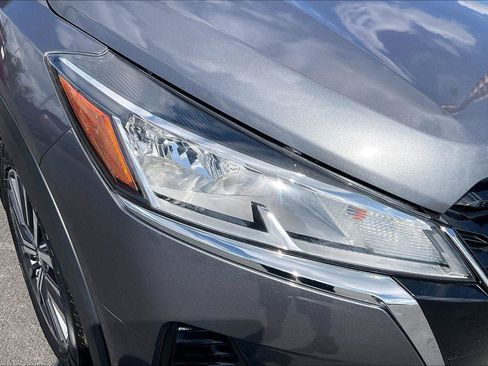 Certified 2021 Nissan Kicks SV FWD image 30