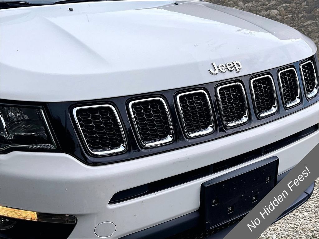 Used 2019 Jeep Compass Latitude w/ Popular Equipment Group AWD/4WD image 19