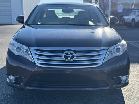 Used 2011 Toyota Avalon image 4