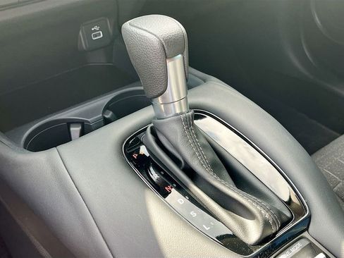 Used 2025 Honda HR-V LX image 16