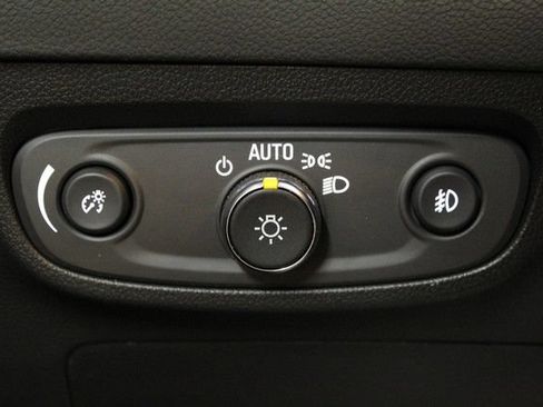 Certified 2023 Buick Encore GX Essence w/ Advanced Technology Package FWD image 22