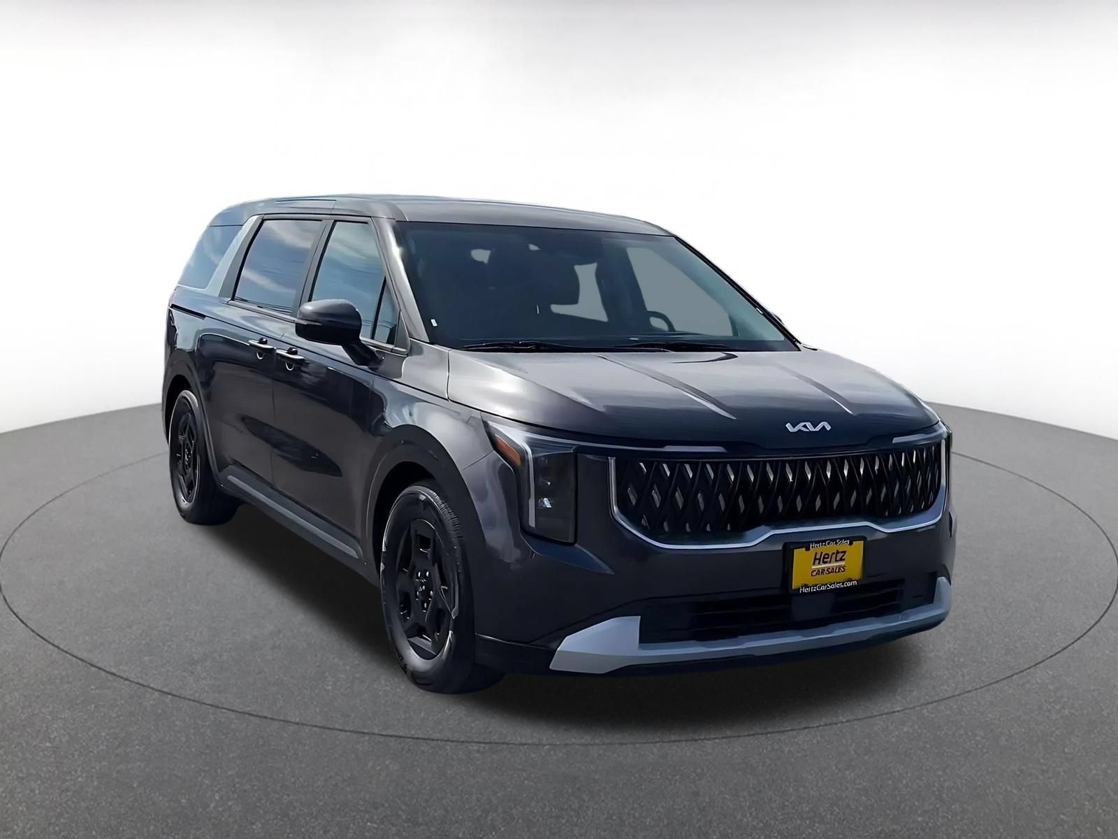 Used 2026 Kia Carnival FWD image 3