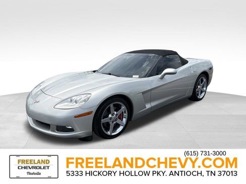 Used 2005 Chevrolet Corvette Convertible w/ Preferred Equipment Group RWD image 7