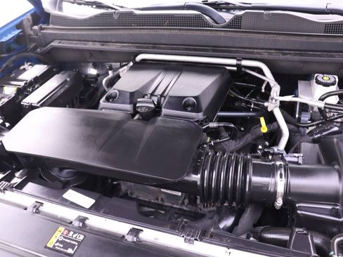 Used 2024 Chevrolet Colorado Trail Boss w/ Technology Package image 16