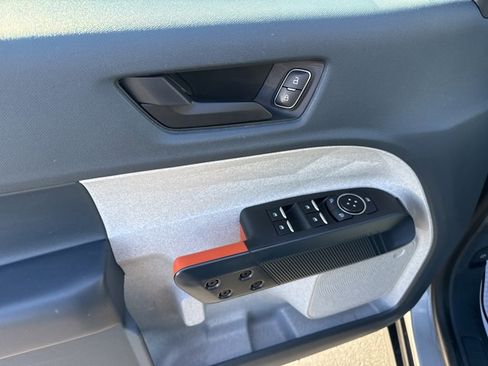 Certified 2023 Ford Maverick XLT w/ XLT Luxury Package image 17