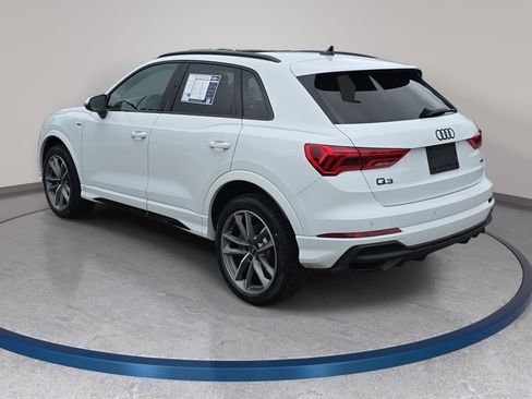 Used 2025 Audi Q3 2.0T Premium w/ Convenience Package AWD/4WD image 7