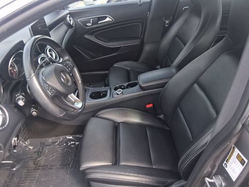 Used 2019 Mercedes-Benz CLA 250 4MATIC image 11