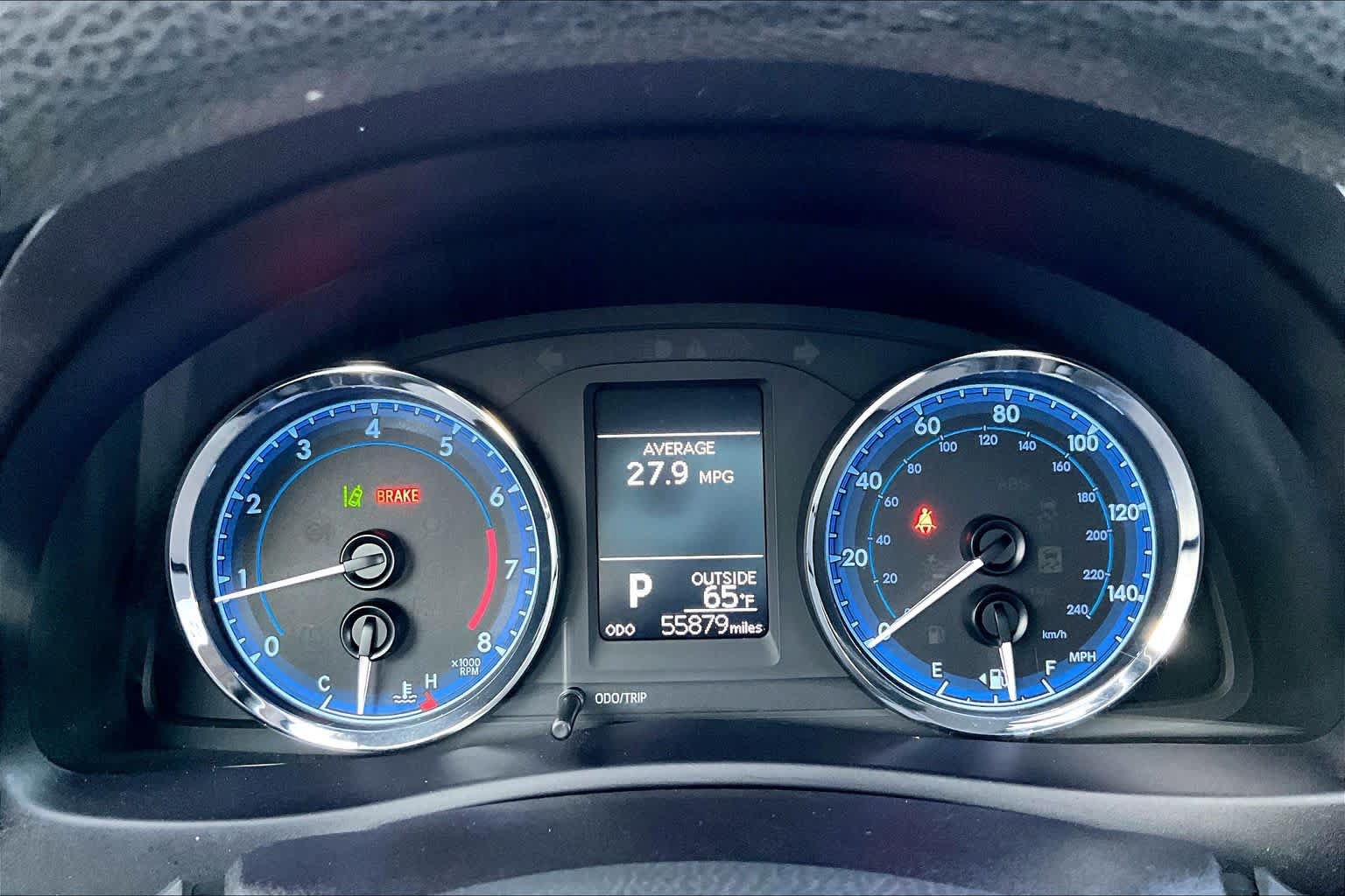 Used 2018 Toyota Corolla LE FWD image 25