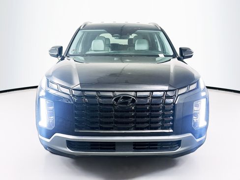Used 2025 Hyundai Palisade SEL FWD image 2