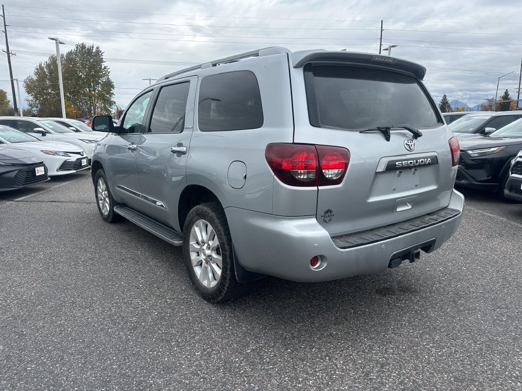 Used 2020 Toyota Sequoia Platinum AWD/4WD image 3