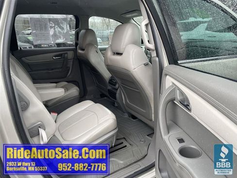 Used 2016 Chevrolet Traverse LT image 16
