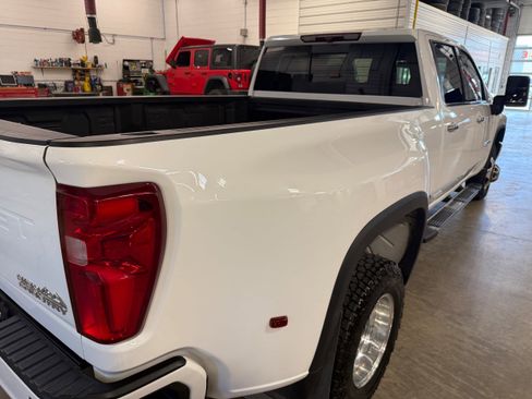 Used 2020 Chevrolet Silverado 3500 High Country w/ Gooseneck/5TH Wheel Package AWD/4WD image 26