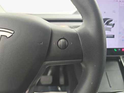 Used 2020 Tesla Model Y Long Range AWD/4WD image 15
