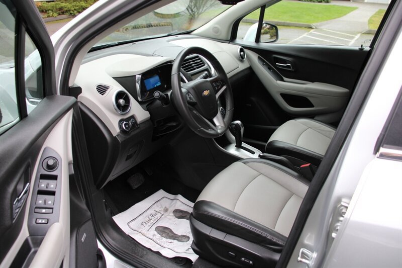 Used 2015 Chevrolet Trax LTZ AWD/4WD image 5