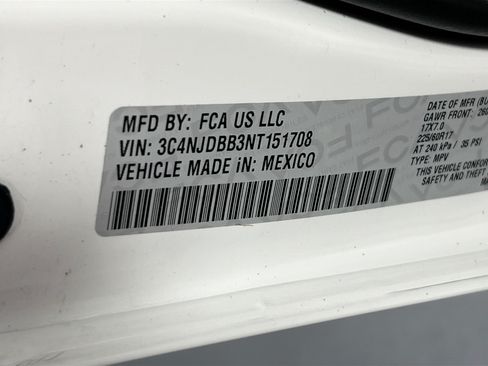 Used 2022 Jeep Compass Latitude AWD/4WD image 29