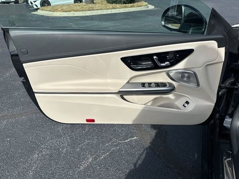 Certified 2024 Mercedes-Benz CLE 300 4MATIC Cabriolet image 10