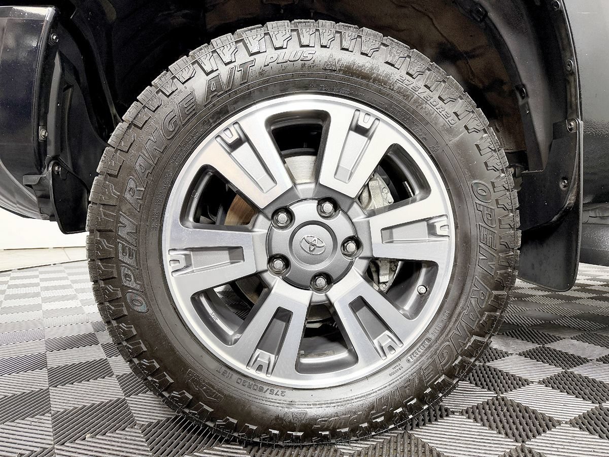 Used 2019 Toyota Tundra Platinum AWD/4WD image 22