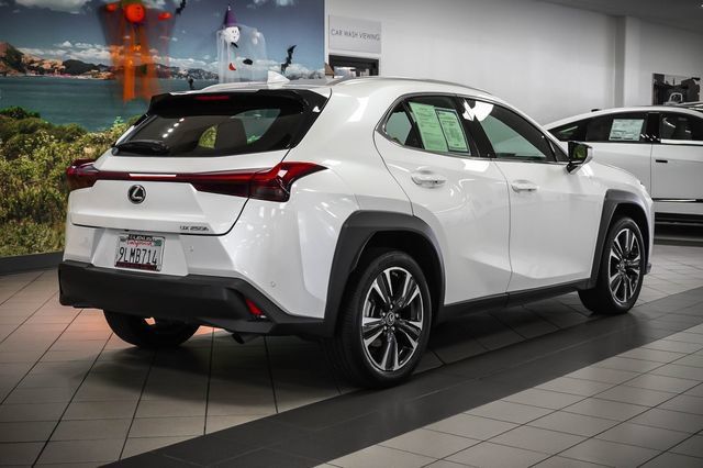 Used 2024 Lexus UX 250h FWD image 6