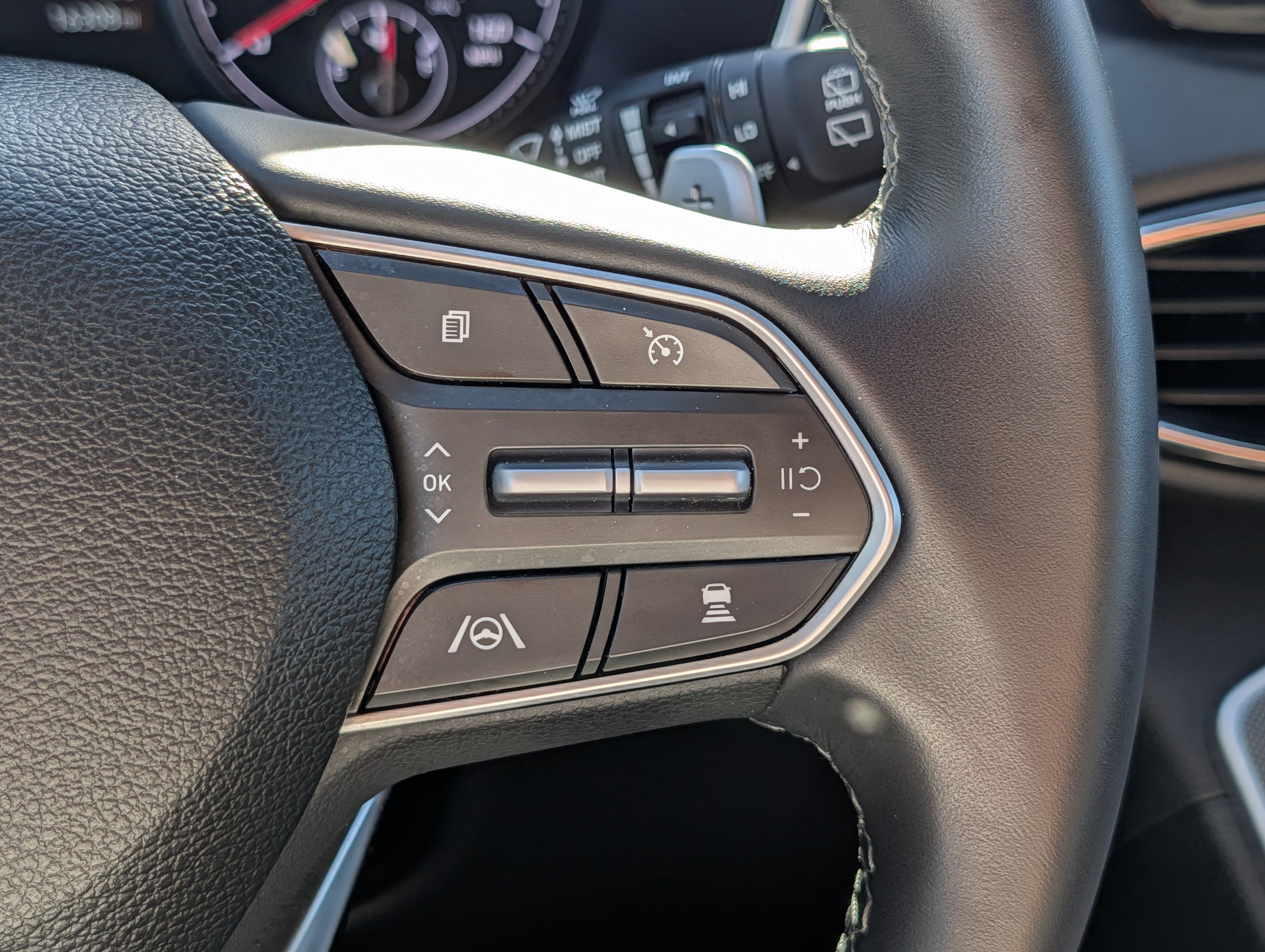 Certified 2023 Hyundai Santa Fe SEL AWD/4WD image 30