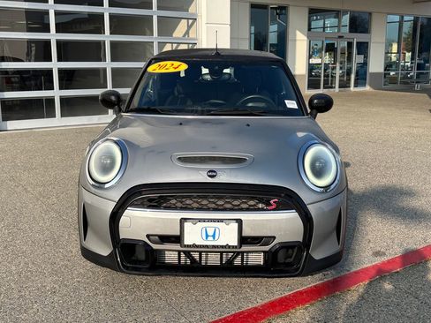 Used 2024 MINI Cooper S image 2