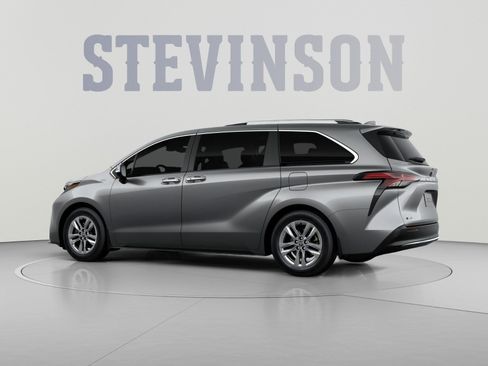 New 2026 Toyota Sienna Limited FWD image 5