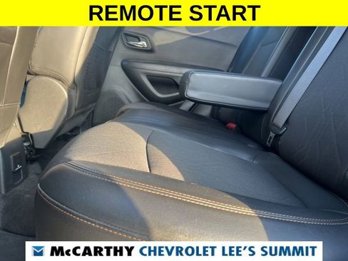 Used 2018 Chevrolet Trax LT w/ LT Convenience Package image 28